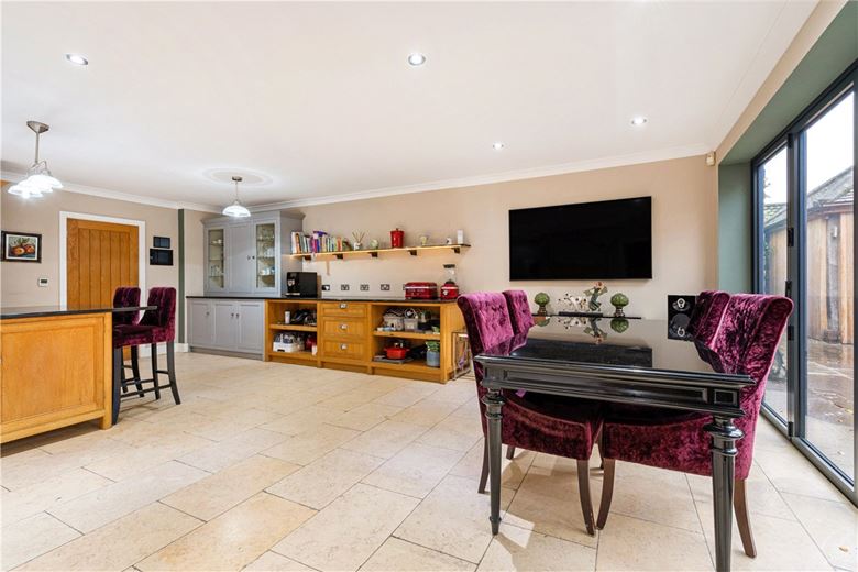 5 bedroom house, Main Street, Upper Poppleton YO26 - Available