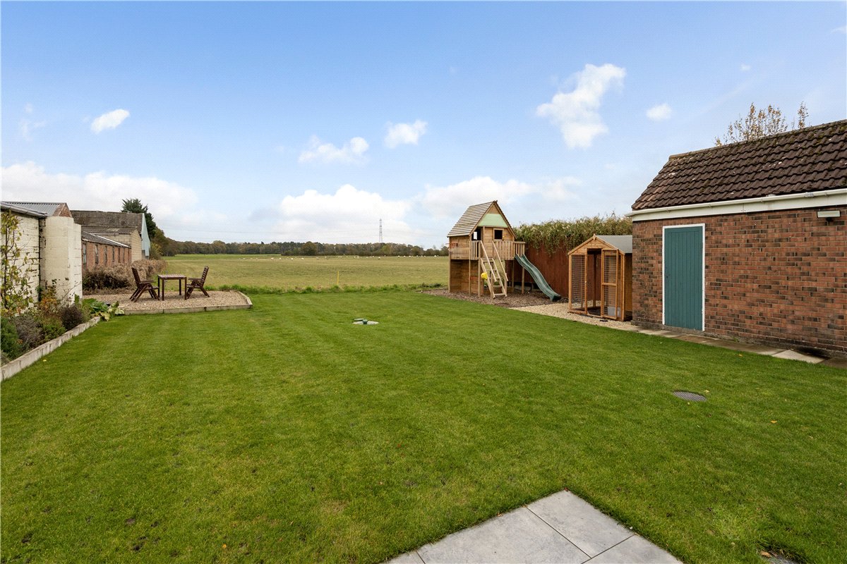 5 bedroom house, Stockton Lane, Stockton on the Forest YO32 - Available