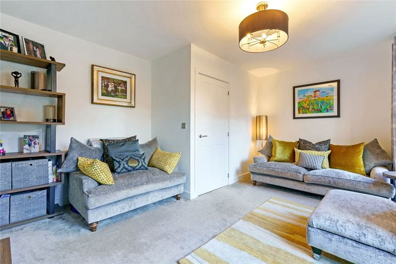 3 bedroom house, Robert Street, York YO23 - Available