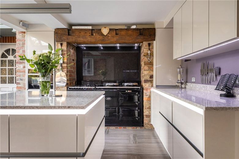 5 bedroom house, The Village, Stockton on the Forest YO32 - Available