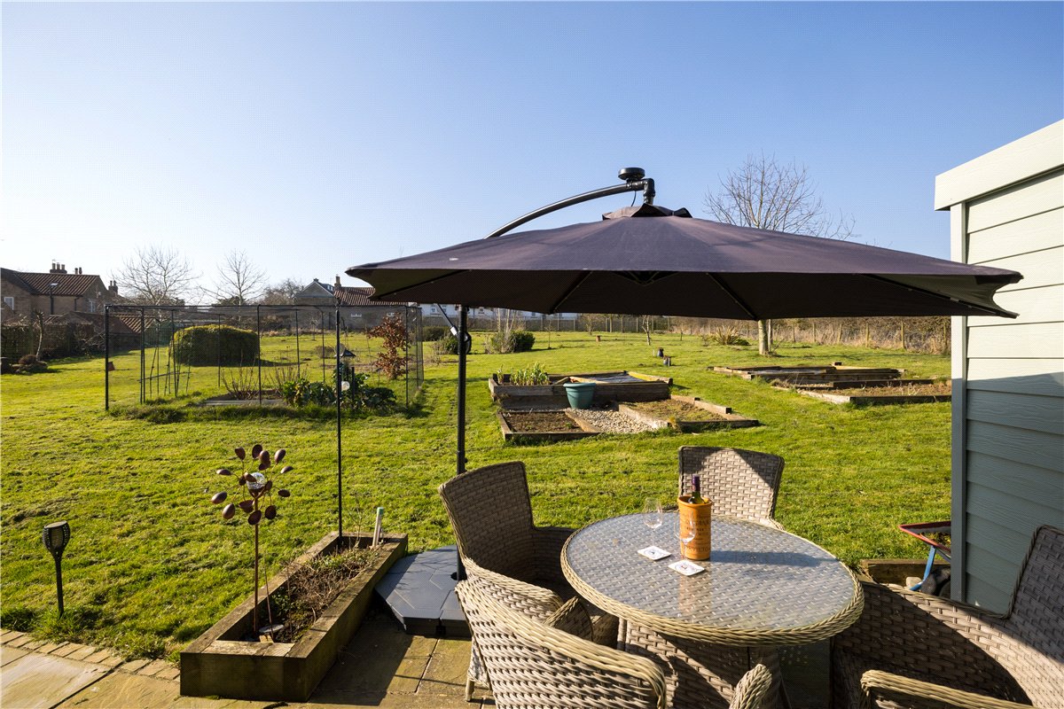 3 bedroom house, Welburn, York YO60 - Available