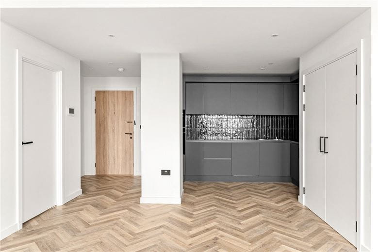 2 bedroom flat, Haxby Road, York YO31 - Available