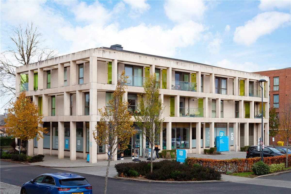 2 bedroom flat, Joseph Terry Grove, York YO23 - Available