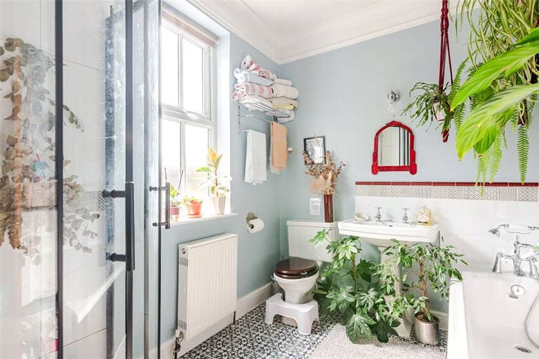 2 bedroom house, Neville Terrace, York YO31 - Available