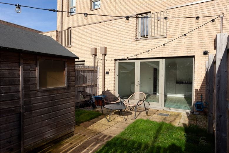 4 bedroom house, Joseph Terry Grove, York YO23 - Available